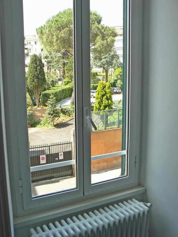 B&B Il Sampietrino Dei Cavalleggeri Rome Bagian luar foto